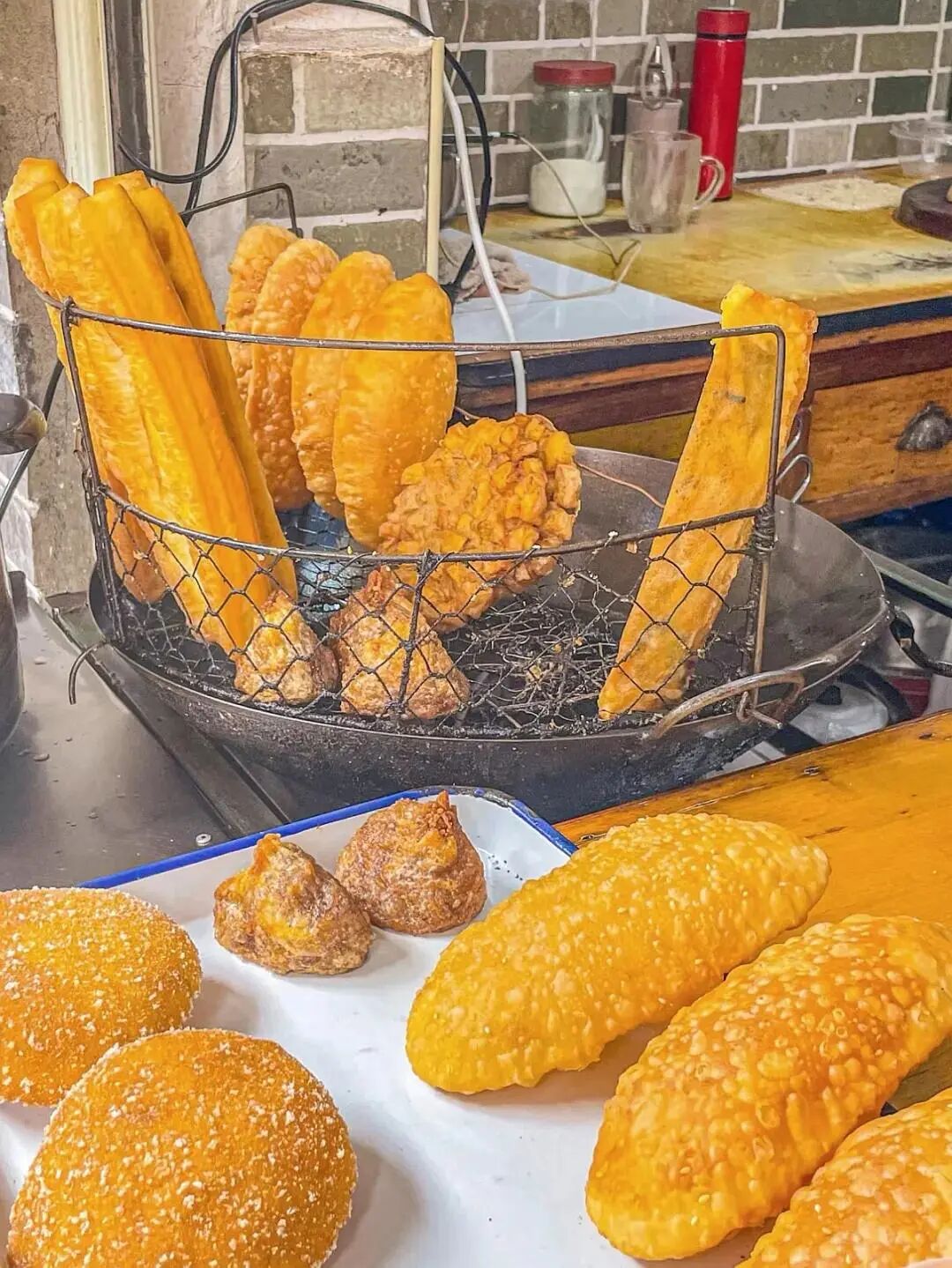 DƬ